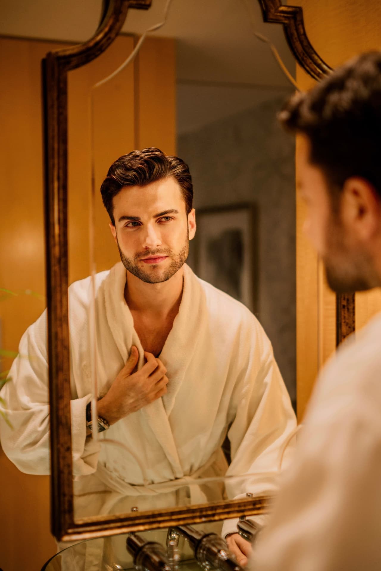 Dubai · Grooming campaign